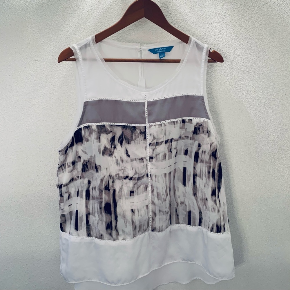 Simply Vera Sleeveless Blouse